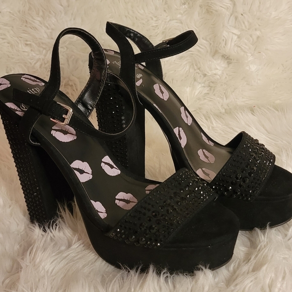 Juicy Couture Rhinestone Black Platform Heels - Picture 2 of 6